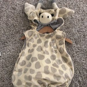 Giraffe costume great condition 12-18 months